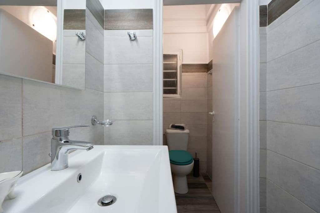 Апартаменти Metaxourgio 2Nd Floor Афіни Екстер'єр фото